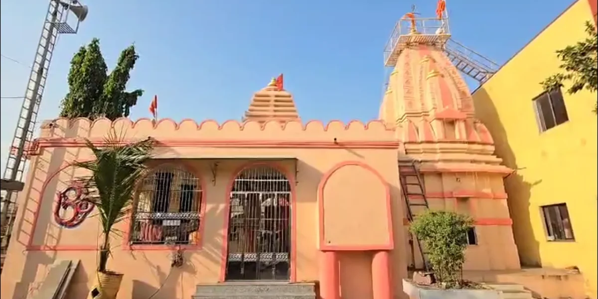 ભરૂચ: જ્યોતિ નગરના જવાલેશ્વર મંદિરમાં ચોરથી ચકચાર, તસ્કરો દાન પેટીની ચોરી કરી ફરાર