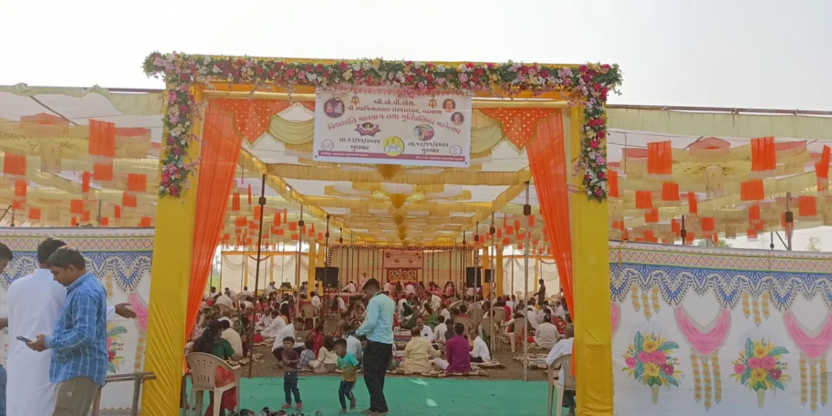 ભરૂચ : ઝઘડિયાના વઢવાણા ખાતે BAPS સ્વામિનારાયણ મંદિરે પ્રાણપ્રતિષ્ઠા નિમિત્તે વિશ્વ શાંતિ મહાયાગ સહિત ભવ્ય શોભાયાત્રા યોજાય…