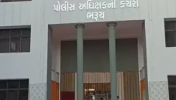ભરૂચ: નબીપુર નજીકથી પોલીસે ડીઝલના શંકાસ્પદ જથ્થા સાથે 3 ઇસમોની કરી અટકાયત