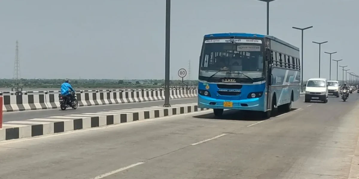 ભરૂચ: નર્મદા મૈયા બ્રિજ પર ભારે વાહનોના પ્રતિબંધનું જાહેરનામું વધુ 3 માસ લંબાવાયું