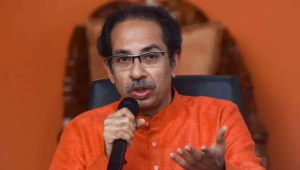 મહારાષ્ટ્રમાં BJPને પરિણામો પહેલા લાગ્યો ઝટકો, સચિન શિંદે કાર્યકર્તાઓ સાથે ઉદ્ધવ ઠાકરેની પાર્ટીમાં જોડાયા