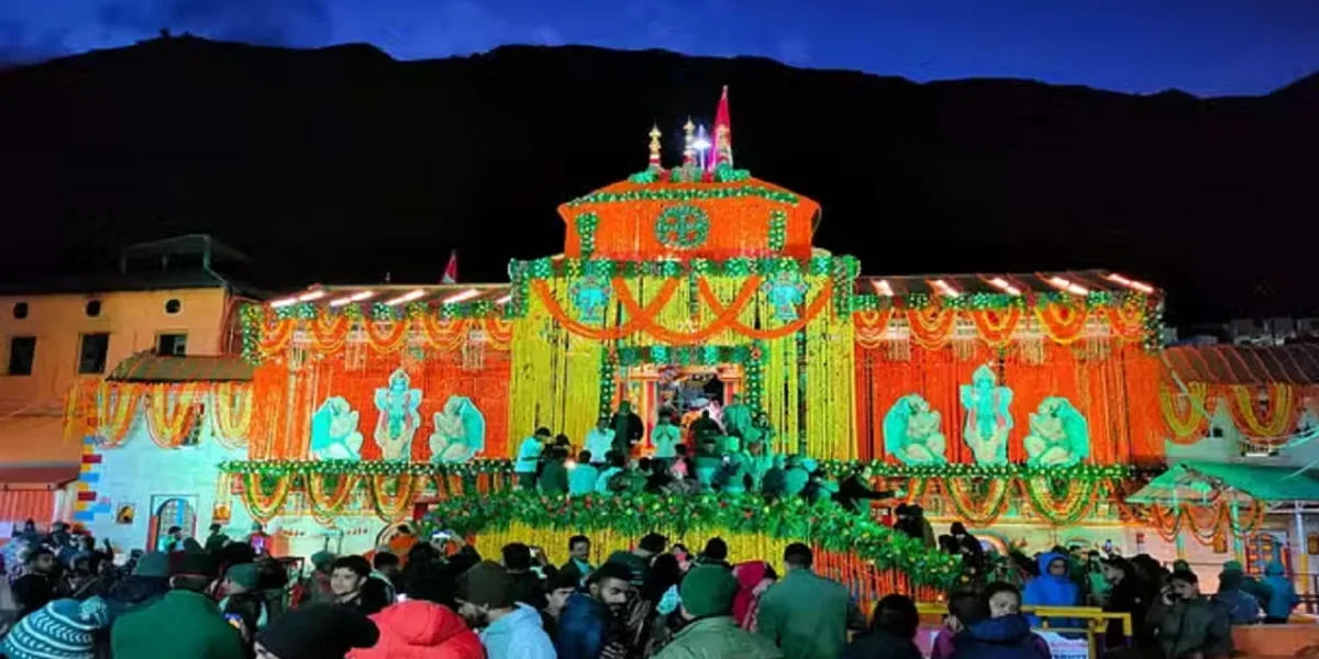 બદ્રીનાથ ધામમાં વેદના પાઠ બંધ, 17મીએ બંધ થશે દરવાજા