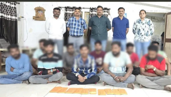 અંકલેશ્વર: ક્રાઇમ બ્રાન્ચે મીરા નગરમાં ચાલતા જુગારધામ પર પાડ્યા દરોડા, રૂ.1.63 લાખના મુદ્દામાલ સાથે 10 આરોપીની ધરપકડ