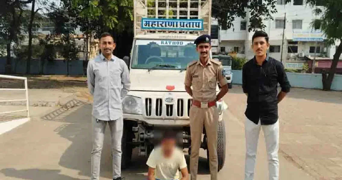 ભરૂચ : પેટ્રોલ પંપ પર ડીઝલ પુરાવ્યા બાદ છેતરપિંડી અને ચોરી કરનાર આરોપીની પોલીસે ધરપકડ કરી