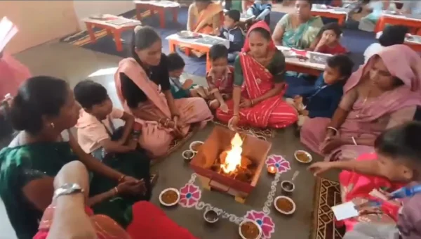 અંકલેશ્વર: સરસ્વતી વિદ્યામંદિરમા વિદ્યારંભ સંસ્કારનું આયોજન કરવામાં આવ્યું, 35 બાળકોના સંસ્કાર કરાયા