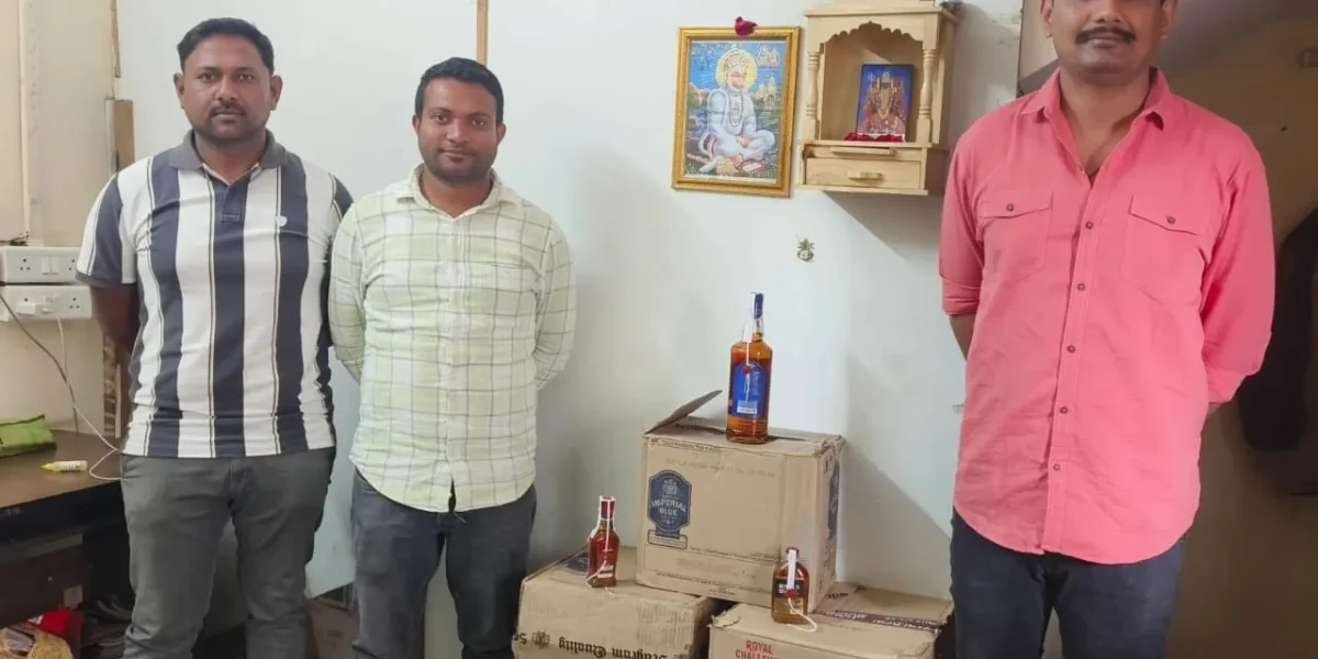ભરૂચ: ક્રાઇમ બ્રાન્ચે દધેડા ગામે દરોડા પાડી રૂ.56 હજારનો વિદેશી દારૂ ઝડપી પાડ્યો,બુટલેગર વોન્ટેડ