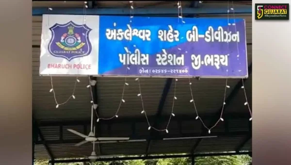 અંકલેશ્વર: પીરામણ ગામેથી જુગાર રમતા 5 જુગારી ઝડપાયા, રૂ.31 હજારનો મુદ્દામાલ જપ્ત