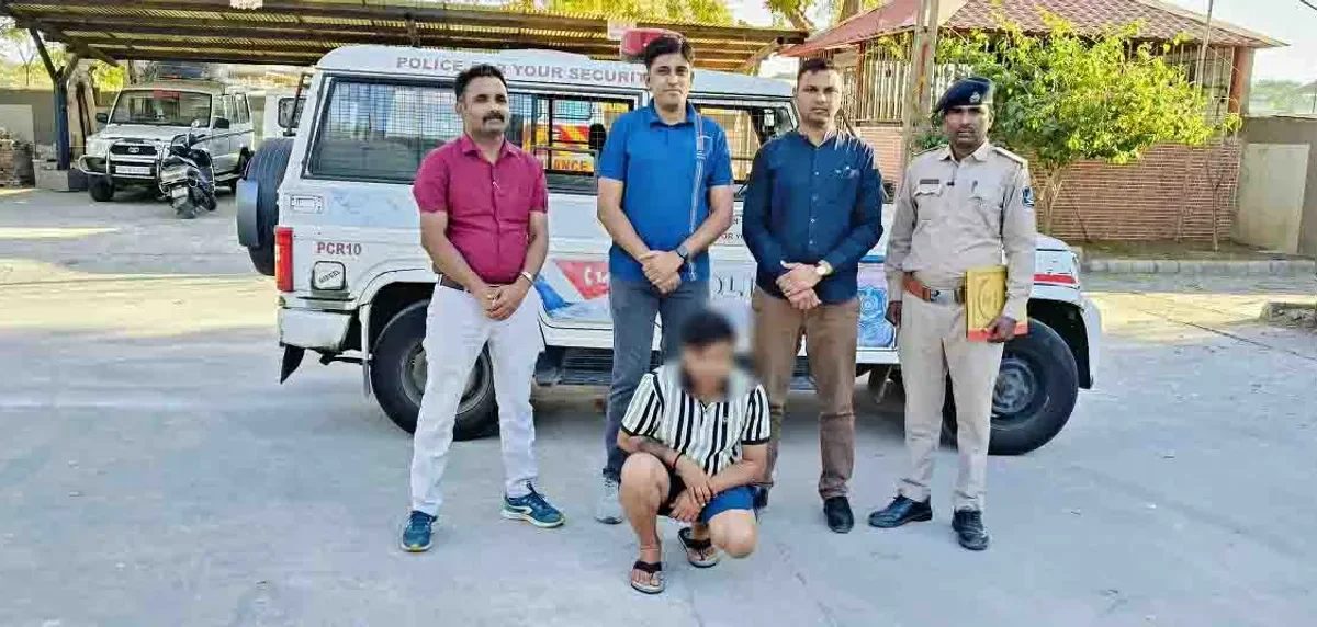 ભરૂચ: જામીન પર છૂટ્યા બાદ કોર્ટમાં હાજર ન રહેતા સાયબર ઠગની ધરપકડ, રાજકીય મહિલા આગેવાનને સોશ્યલ મીડિયામાં બદનામ કરવાનો નોંધાયો હતો ગુનો