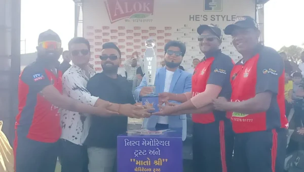 અંકલેશ્વર: એકતા કપ ક્રિકેટ ટુર્નામેન્ટની ફાયનલ મેચમાં સરકાર ઇલેવનનો ભવ્ય વિજય