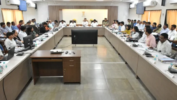 ભરૂચ:  જિલ્લા સંકલન અને ફરિયાદ સમિતિની બેઠક યોજાઈ, પ્રશ્નોનું તાકીદે નિરાકરણ લાવવા અધિકારીઓને અપાય સૂચના