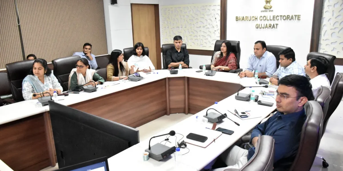 ભરૂચ:પ્રભારી સચિવ  શાહમીના હુસૈનના અધ્યક્ષસ્થાને સમીક્ષા બેઠક યોજાઇ, વિવિધ પ્રશ્નો અંગે કરાય ચર્ચા