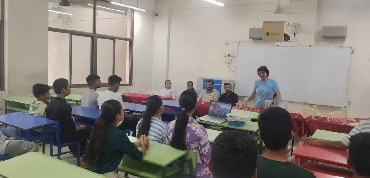 અંકલેશ્વર: શ્રી ગટ્ટુ વિદ્યાલયમાં  કારકિર્દી માર્ગદર્શક સેમિનારનું આયોજન કરાયું