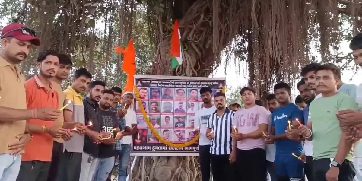 ભરૂચ: ઝઘડિયાના ભાલોદ ગામે બજરંગદળ દ્વારા પહેલગામ હુમલાના શહીદોને શ્રદ્ધાંજલિ અર્પણ કરાઇ