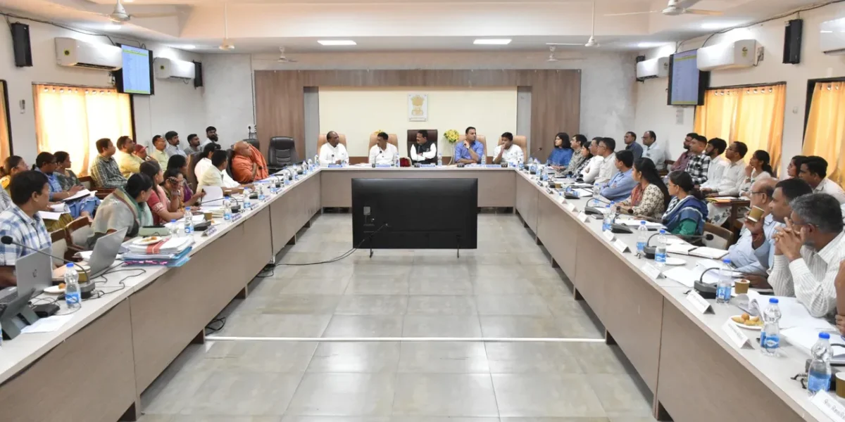 ભરૂચ: પ્રભારી મંત્રી કુંવરજી હળપતીના અધ્યક્ષસ્થાને જિલ્લા આયોજન મંડળની બેઠક યોજાઈ, વિકાસના 500થી વધુ કામોને મંજૂરી અપાય
