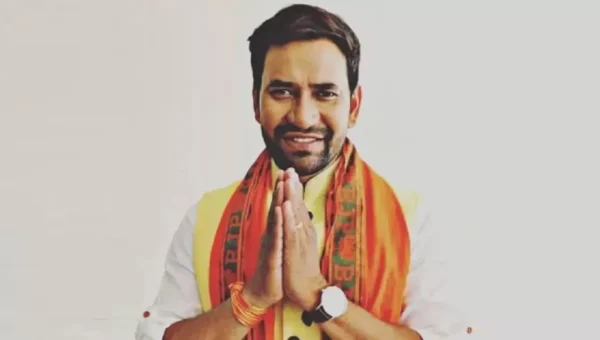 ‘મને મરાઠી નથી આવડતી, હિમ્મત હોય તો મહારાષ્ટ્ર બહાર કાઢી બતાવો..’ દિગ્ગજ એક્ટરની ચેલેન્જ