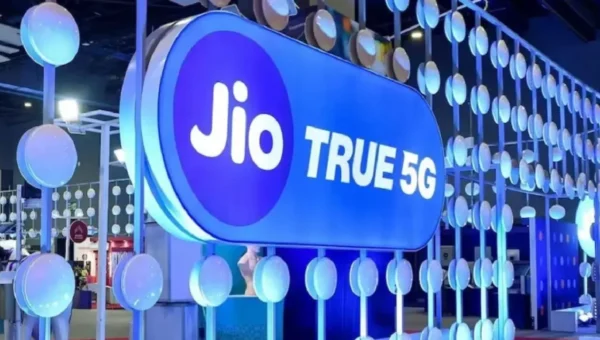 વારંવાર રિચાર્જ કરવાની ઝંઝટનો અંત, આ છે Jioનો સૌથી સસ્તો વાર્ષિક પ્લાન