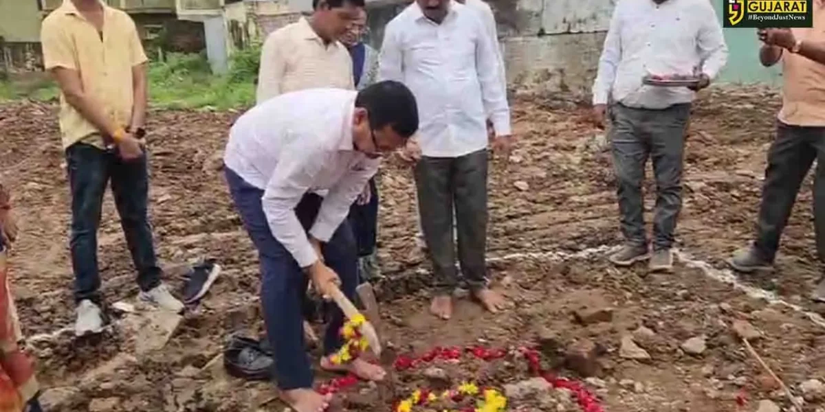 અંકલેશ્વર : જુના દીવા પ્રાથમિક કુમાર શાળાના નવા શૈક્ષણિક સંકુલના બિલ્ડિંગનું કરાયું ખાતમુહૂર્ત