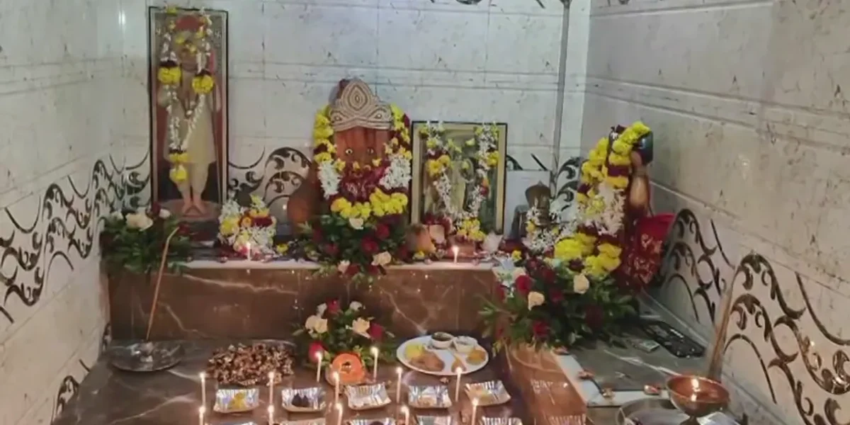 ભરૂચ:ઇલાવ ગામે શ્રાવણ માસના અંતિમ શનિવારે હનુમાન ચાલીસાનું પારાયણ,પવનપુત્રને 56 ભોગ અર્પણ કરાયો