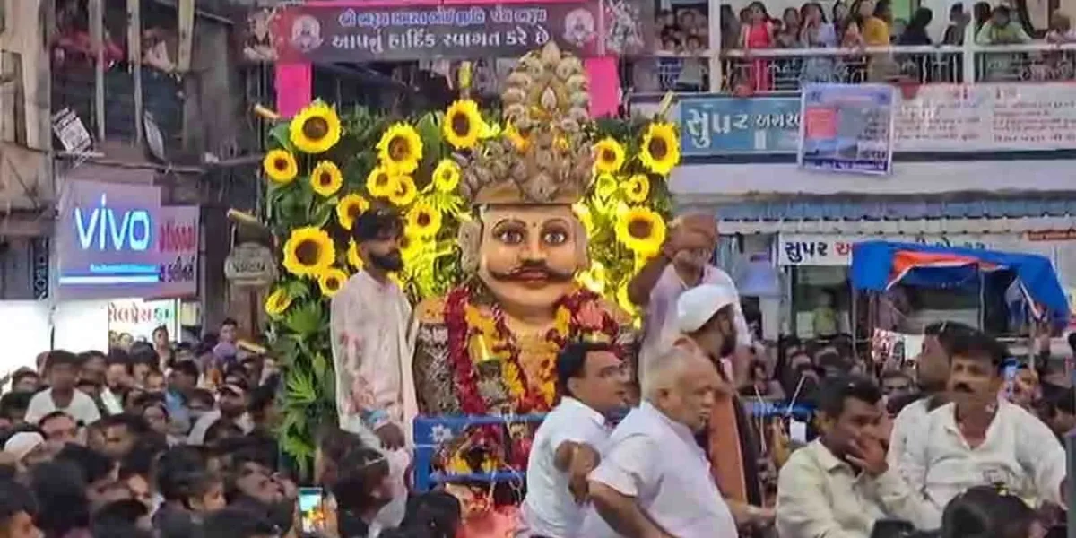 ભરૂચ: સાંસ્કૃતિક ઓળખ સમા મેઘરાજા અને છડી ઉત્સવનું સમાપન, આસ્થાનો મહાસાગર છલકાયો