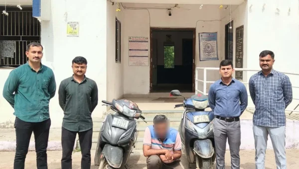 ભરૂચ: એ ડિવિઝન પોલીસે રીઢા વાહનચોરની કરી ધરપકડ, વાહનચોરીના 2 ગુનાનો ભેદ ઉકેલાયો