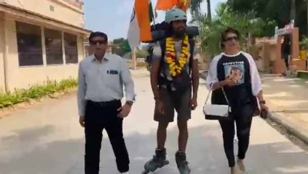 ભરૂચ: સ્કેટિંગ દ્વારા ભારતની યાત્રાએ નિકળેલ યુવાનનું સ્વાગત અને સન્માન કરાયુ