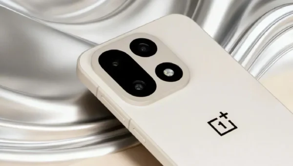 લોન્ચ પહેલા OnePlus 15 ની કિંમત જાહેર, iPhone 17 કરતા આટલો સસ્તો!