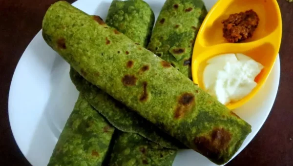 ઠંડીમાં બાળકોને ખવડાવવાના માટે પોષણથી ભરપૂર પાલક પરાઠા: સરળ અને સ્વાદિષ્ટ રેસીપી