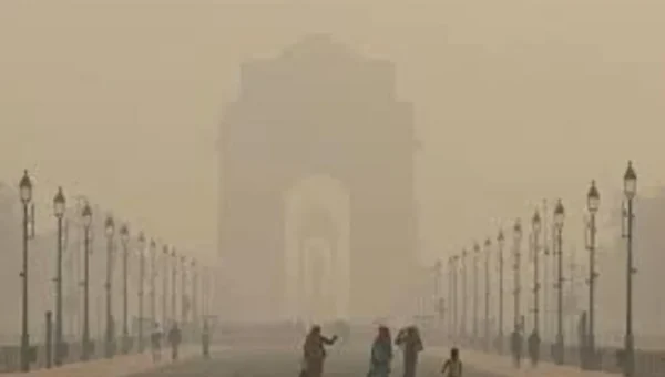 રાજધાની દિલ્હીમાં પ્રદૂષણમાં વધારો, AQI 500ને પાર, ધૂમ્મસ અને ઠંડીનો ત્રિપલ એટેક