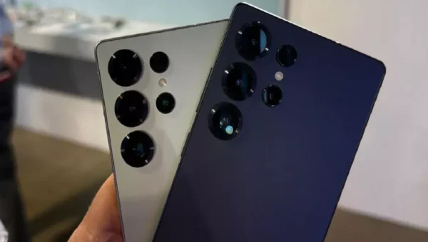 200MP કેમેરાથી સજ્જ સેમસંગના આ અલ્ટ્રા 5G ફોન પર ક્રિસમસ પહેલા ડિસ્કાઉન્ટ