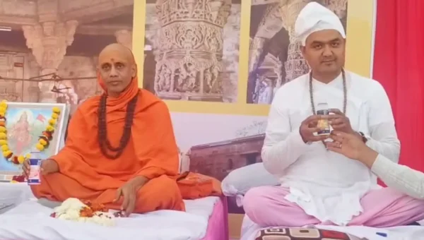 ભરૂચ : જામા મસ્જિદના મૂળ સ્વરૂપ મુદ્દે વિવાદ બાદ સંતો-મહંતોએ પારણા કરી અનશનની કરી પૂર્ણાહુતિ