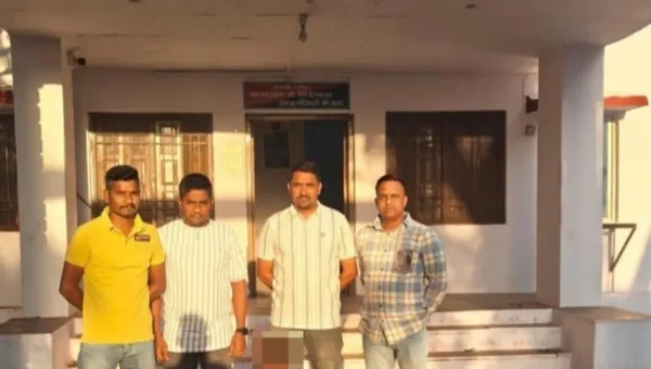 ભરૂચ : પેરોલ ફર્લો સ્ક્વોડની ટીમે ચંદન ચોરીના ગુનામાં 16 વર્ષથી ફરાર આરોપીની રાજસ્થાનથી કરી ધરપકડ