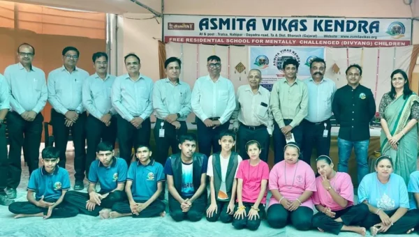 ભરૂચ: ત્રાલસાના અસ્મિતા વિકાસ કેન્દ્રના 10 મનોદિવ્યાંગ બાળકોને એપીગ્રલ લિમિટેડ કંપની દ્વારા દત્તક લેવામાં આવ્યા