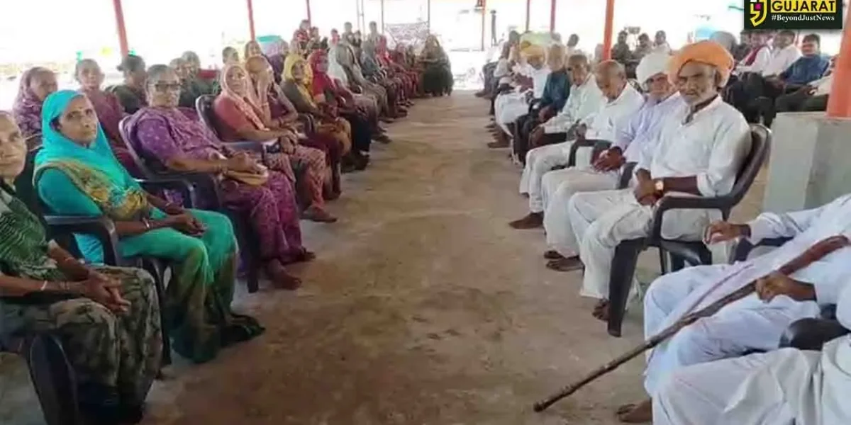 ભરૂચ: ગંધાર ગામે આહીર સમાજના વયસ્કોનું કરાયુ સન્માન, વડીલોના હસ્તે સત્સંગ ભવનનું લોકાર્પણ