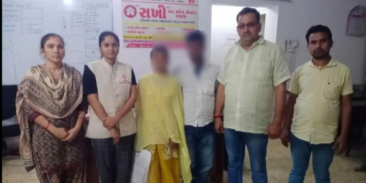 બિહારથી ઘર છોડી ભરૂચ આવી પહોંચેલ યુવતીનું સખી વનસ્ટોપની ટીમે પરિવારજનો સાથે કરાવ્યું મિલન