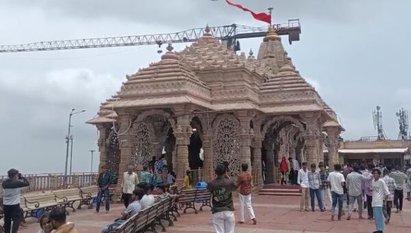 પંચમહાલ : પાવાગઢ ખાતે ભારે વરસાદની આગાહી વચ્ચે સુરક્ષા હેતુસર રસ્તા બંધ કરાયા,NDRF-SDRF’ની ટીમ તૈનાત…