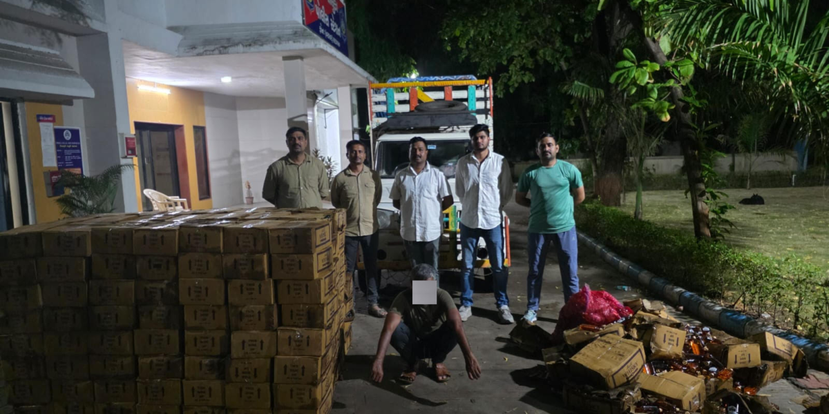 ભરૂચ: દિલ્હી-મુંબઈ એક્સપ્રેસ-વે પર ડુંગળીની ઘુણોમાં સંતાડેલો રૂ. 9.60 લાખનો વિદેશી દારૂ ઝડપાયો