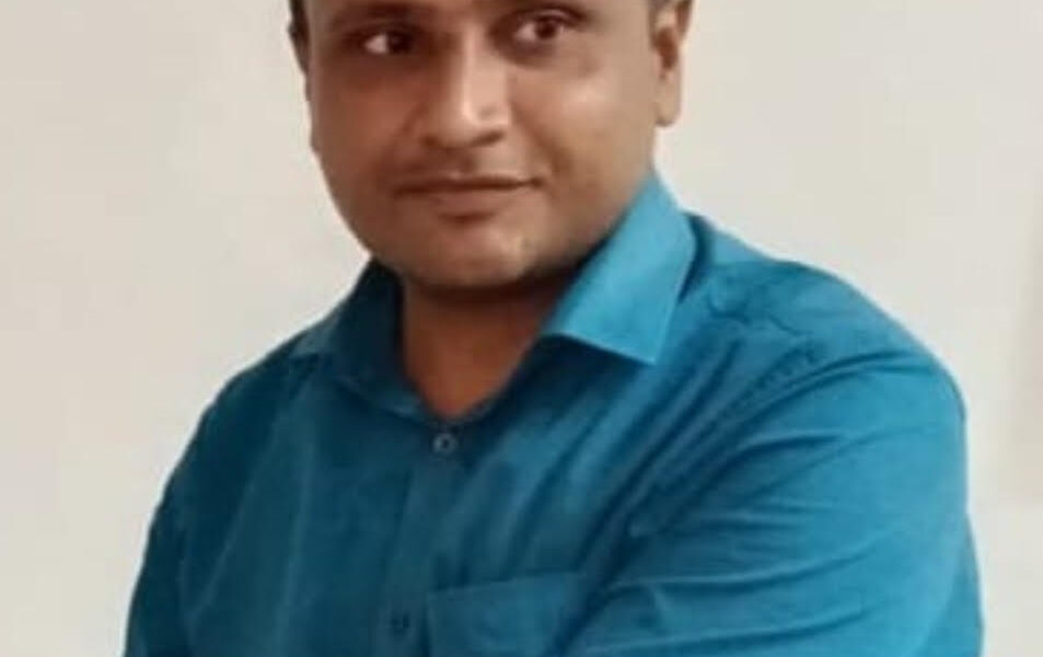 ભરૂચ: આયોજન અધિકારી પિયુશકુમાર ઉકાણી આપઘાત કેસમાં પોલીસ તપાસનો ધમધમાટ, બેંક ડિટેઇલની મેળવાય રહી છે વિગત
