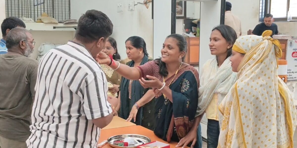 અંકલેશ્વર: સબજેલમાં રક્ષાબંધનની લાગણીસભર ઉજવણી, લાગણીસભર દ્રશ્યો જોવા મળ્યા
