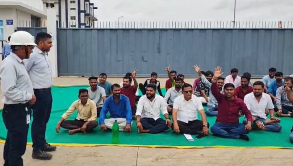 ભરૂચ : વાગરા-કડોદરાની BVC કંપની સામે લેન્ડલુઝર પરિવારોનું ધરણાં પ્રદર્શન, રોજગારી પ્રશ્ને ઉગ્ર વિરોધ નોંધાવ્યો…