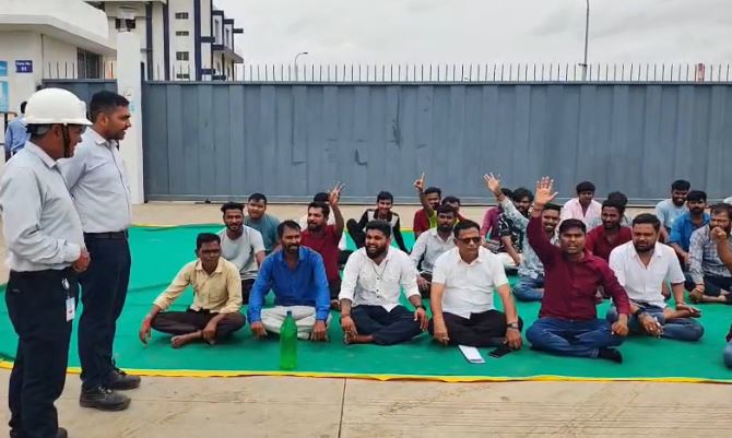 ભરૂચ : વાગરા-કડોદરાની BVC કંપની સામે લેન્ડલુઝર પરિવારોનું ધરણાં પ્રદર્શન, રોજગારી પ્રશ્ને ઉગ્ર વિરોધ નોંધાવ્યો…