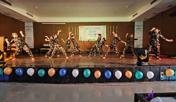 ‘રિધમ ઓફ ફ્રિડમ’: રોટરેક્ટ ક્લબ ઓફ ભરૂચ દ્વારા દેશભક્તિની ભાવનાને ઉજાગર કરવા આંતર શાળા નૃત્ય સ્પર્ધા યોજાય…