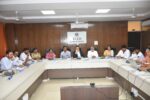 દેવભૂમિ દ્વારકા જિલ્લા સંકલન સહ ફરિયાદ નિવારણ સમિતિની બેઠક જિલ્લા કલેકટર રાજેશ તન્નાની અધ્યક્ષતામાં યોજાઈ
