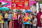 ભરૂચ: આમોદમાં 300 વર્ષ જૂના ગણપતિ મંદિરેથી શ્રીજી ભક્તોને દેશી ઘીના ચૂરમાના લાડુના પ્રસાદનું વિતરણ,ભક્તોએ લીધો લાભ