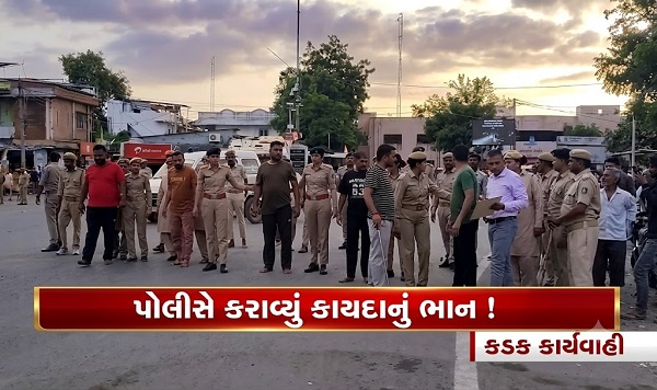 ભરૂચ: હાંસોટમાં 2 ભાઈઓ પર હુમલો કરનાર માથાભારે તત્વોનું પોલીસે કાઢ્યું સરઘસ, ઘટનાનું કરાવ્યું રી-કન્સ્ટ્રકશન