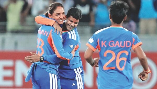 મહિલા એશિયા કપ 2026 :  ભારતીય મહિલા ટીમે પાકિસ્તાનને માત્ર 55 રન પર સમેટીને 7 વિકેટે હરાવ્યું