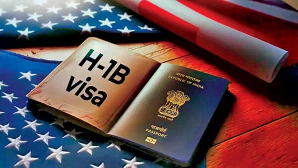 H-1B વીઝાધારકોને મોટો ઝટકો! 60 દિવસનો ગ્રેસ પિરિયડ થઈ શકે છે બંધ
