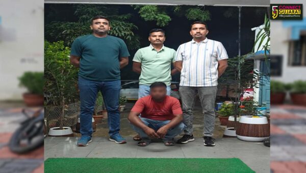 ભરૂચ:  પેરોલ ફર્લો સ્કવોડની ટીમે મોસ્ટ વોન્ટેડ ટોપ ટેન યાદીમાં લૂંટ વિથ મર્ડરના ગુનામાં 13 વર્ષથી ફરાર આરોપીની બિહારથી કરી ધરપકડ