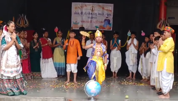 અંકલેશ્વર : એસ.વી.ઈ.એમ.ગુજરાતી માધ્યમ શાળામાં જન્માષ્ટમી મહોત્સવની ઉજવણી,વિદ્યાર્થીઓમાં અનેરો ઉત્સાહ જોવા મળ્યો