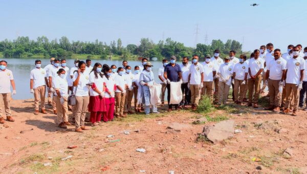 ભરૂચ: સેવા સંકલ્પ અભિયાન અંતર્ગત નર્મદા કિનારે સ્વચ્છતા અભિયાન યોજાયું