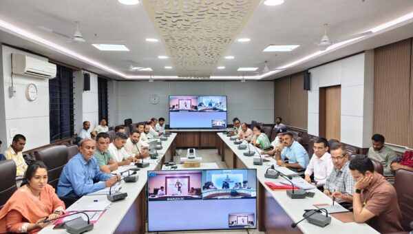 રાજ્યપાલ આચાર્ય દેવવ્રત આગામી તારીખ 19-20 ઓક્ટોબરે ભરૂચની મુલાકાતે, આયોજન અંગે કલેકટરની અધ્યક્ષતામાં યોજાઈ બેઠક